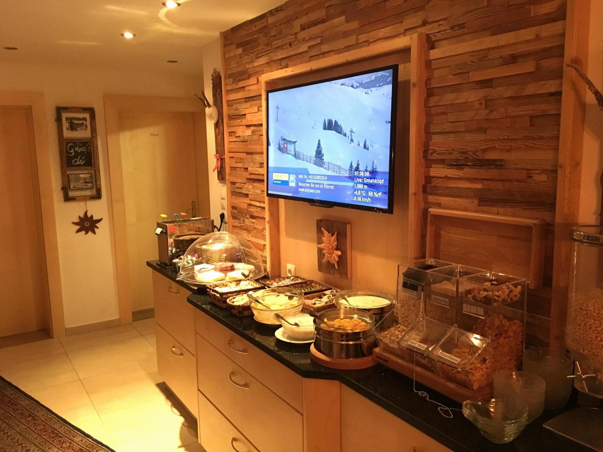 Pension Edelweiss Breitenbach am Inn ภายนอก รูปภาพ