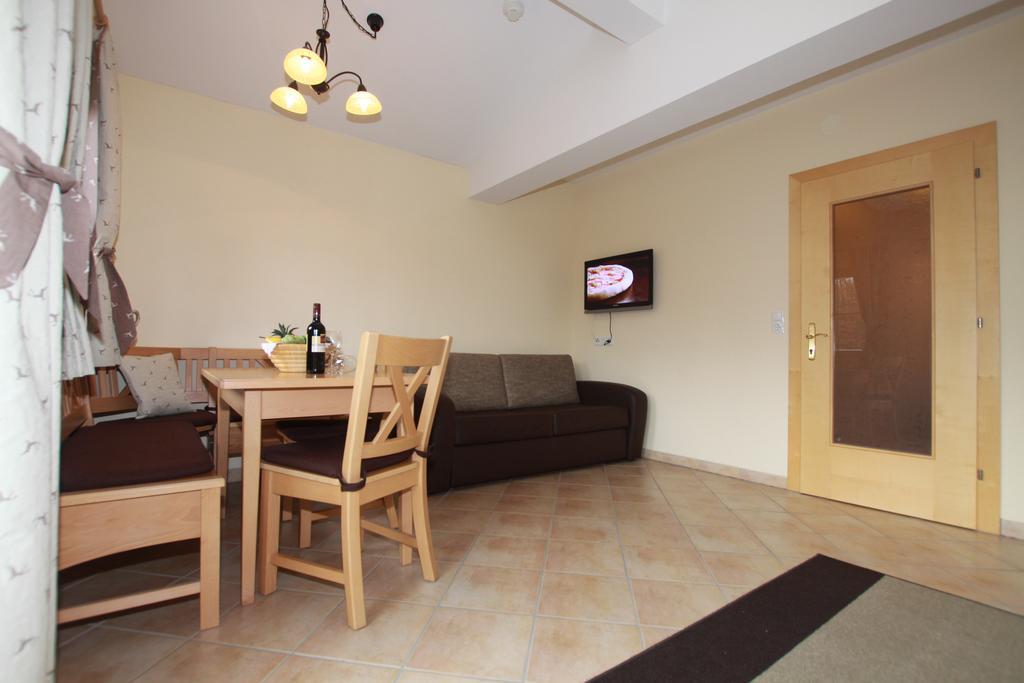 Pension Edelweiss Breitenbach am Inn ภายนอก รูปภาพ