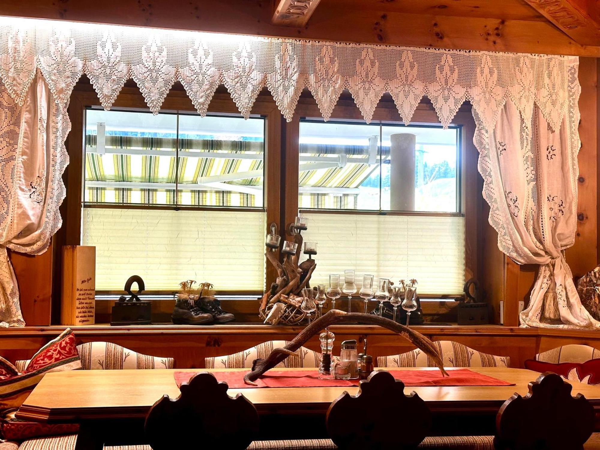 Pension Edelweiss Breitenbach am Inn ภายนอก รูปภาพ