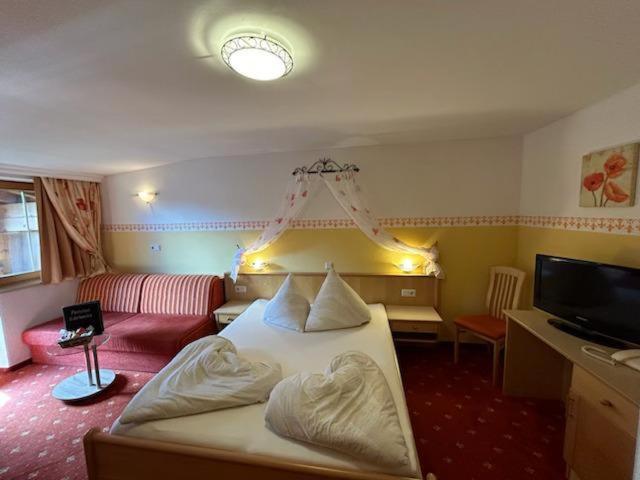 Pension Edelweiss Breitenbach am Inn ภายนอก รูปภาพ