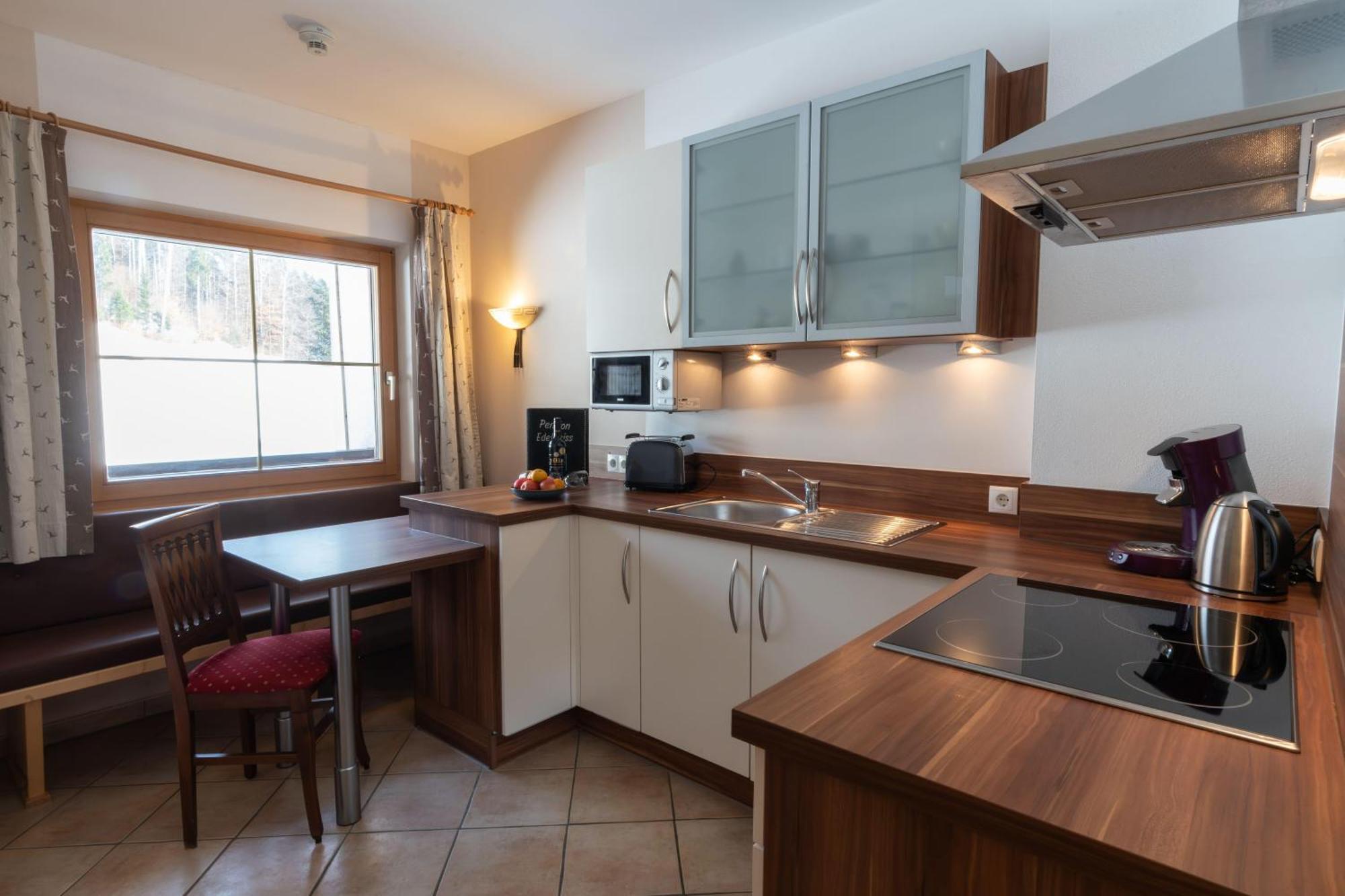 Pension Edelweiss Breitenbach am Inn ภายนอก รูปภาพ