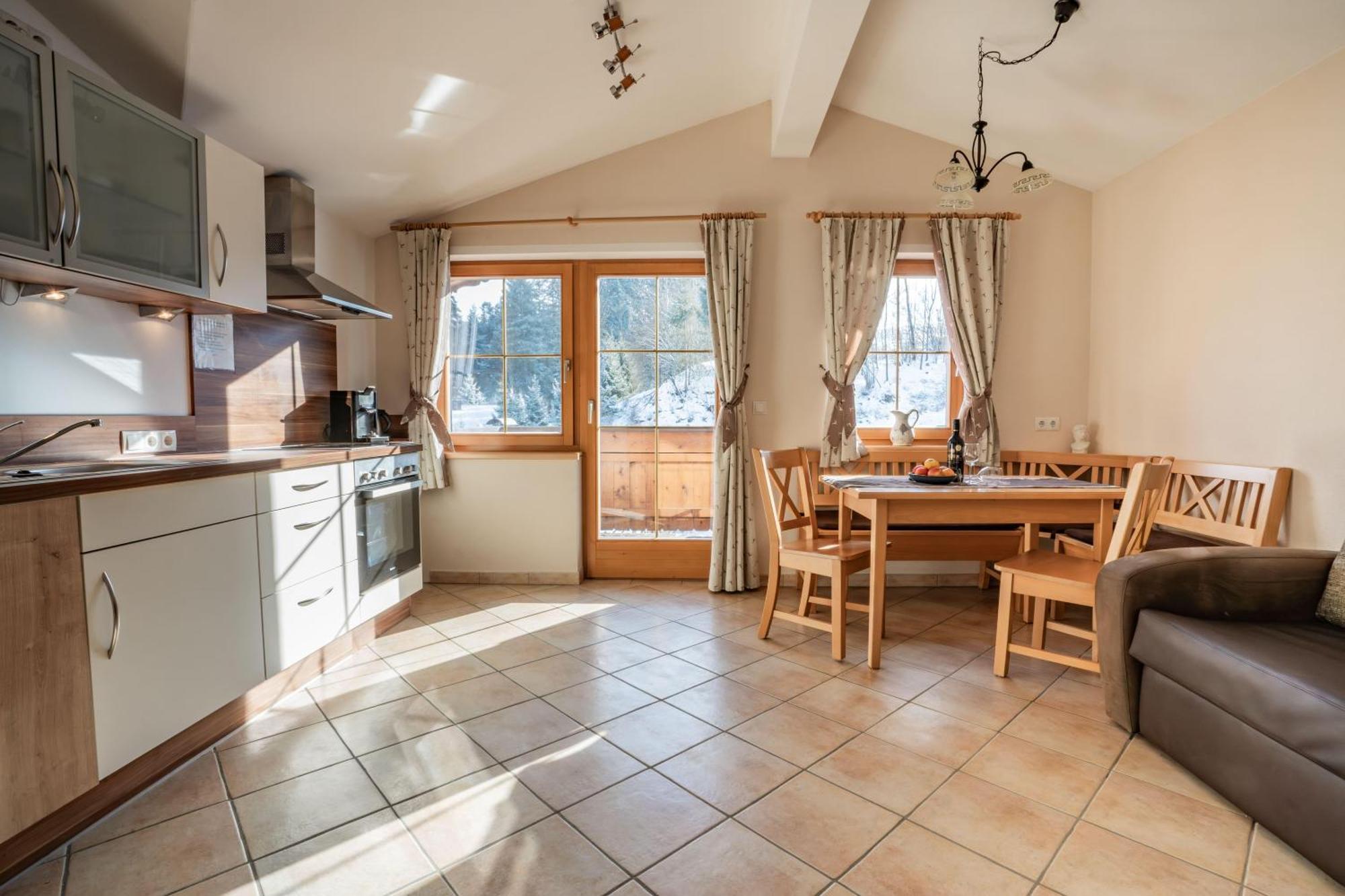Pension Edelweiss Breitenbach am Inn ภายนอก รูปภาพ