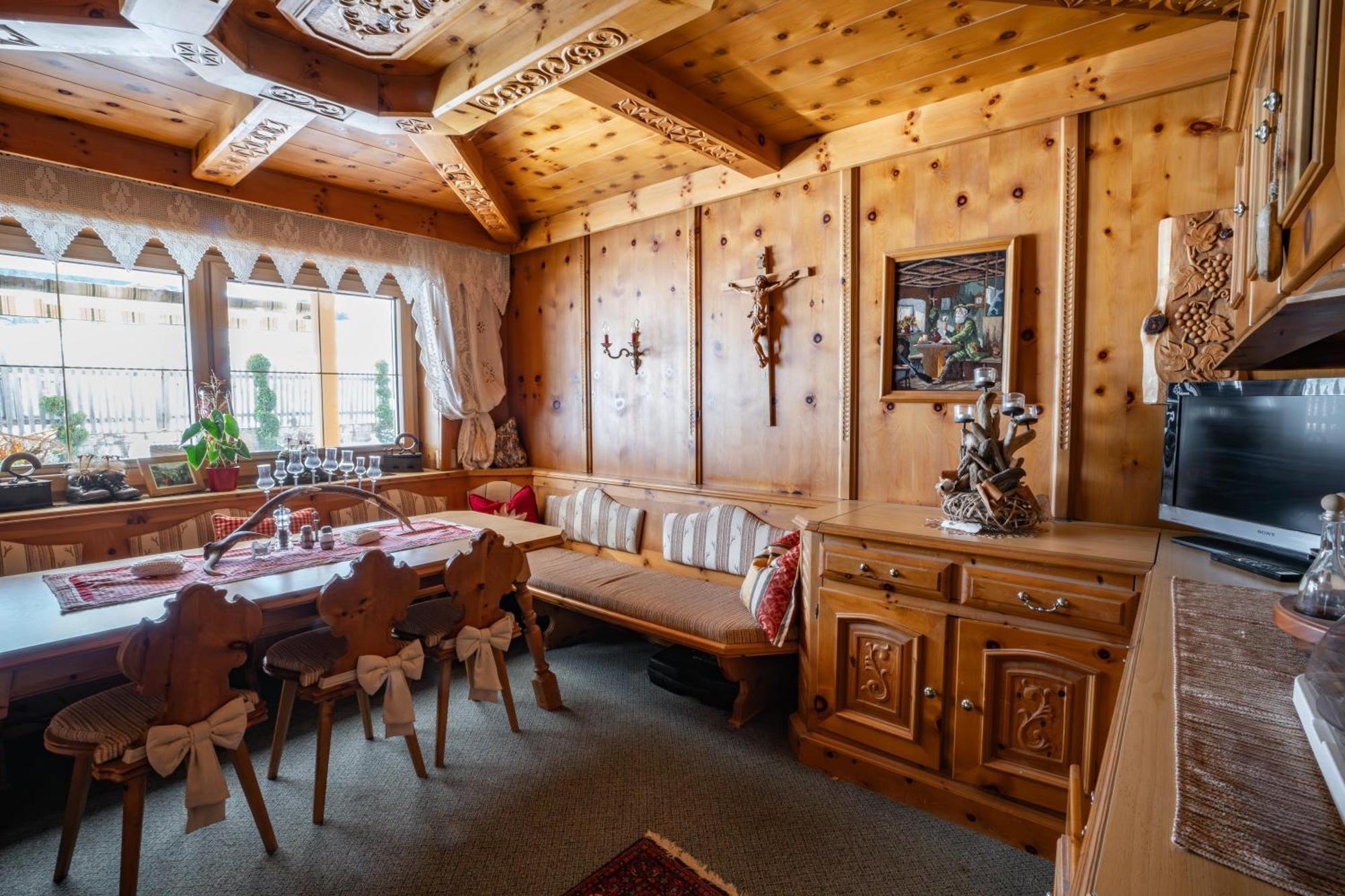 Pension Edelweiss Breitenbach am Inn ภายนอก รูปภาพ