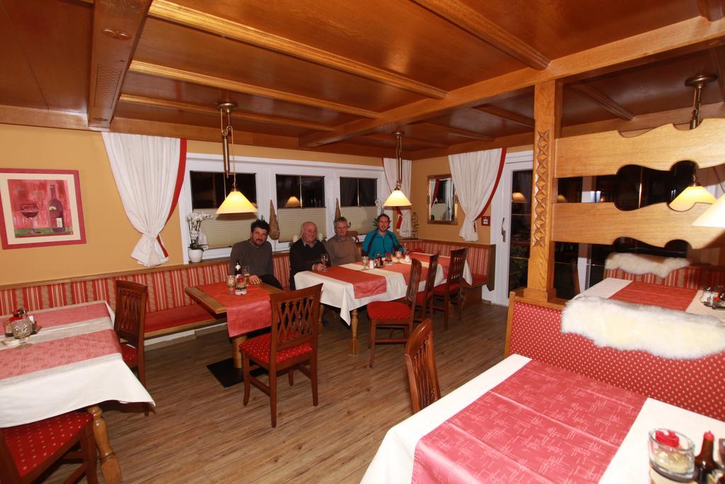 Pension Edelweiss Breitenbach am Inn ภายนอก รูปภาพ