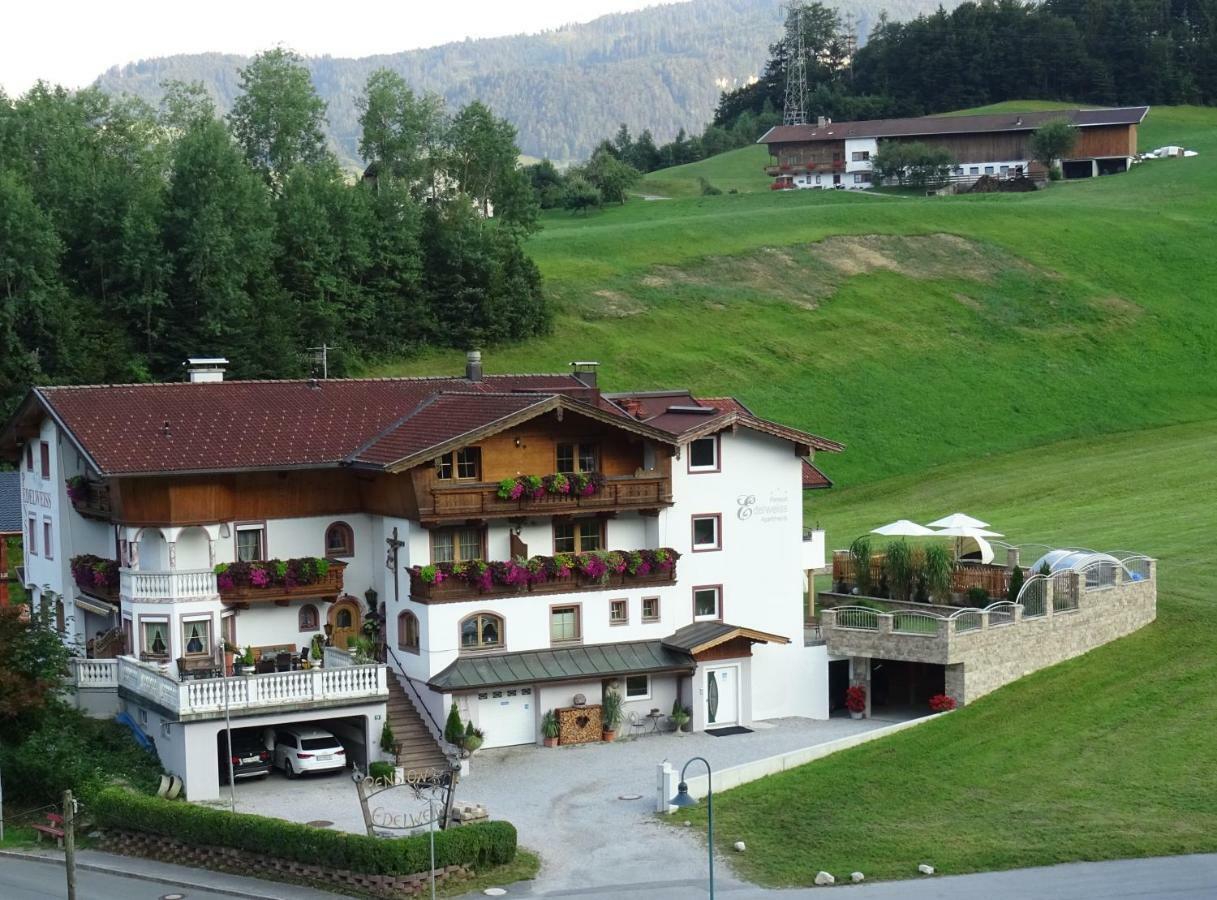 Pension Edelweiss Breitenbach am Inn ภายนอก รูปภาพ